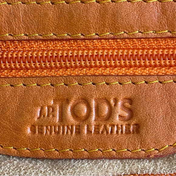 Tod’s hobo style purse all leather camel color - Picture 3 of 16